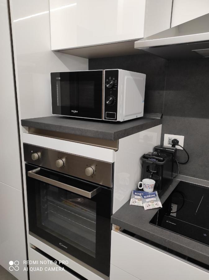 Pama Mar Apartment Imperia Bagian luar foto