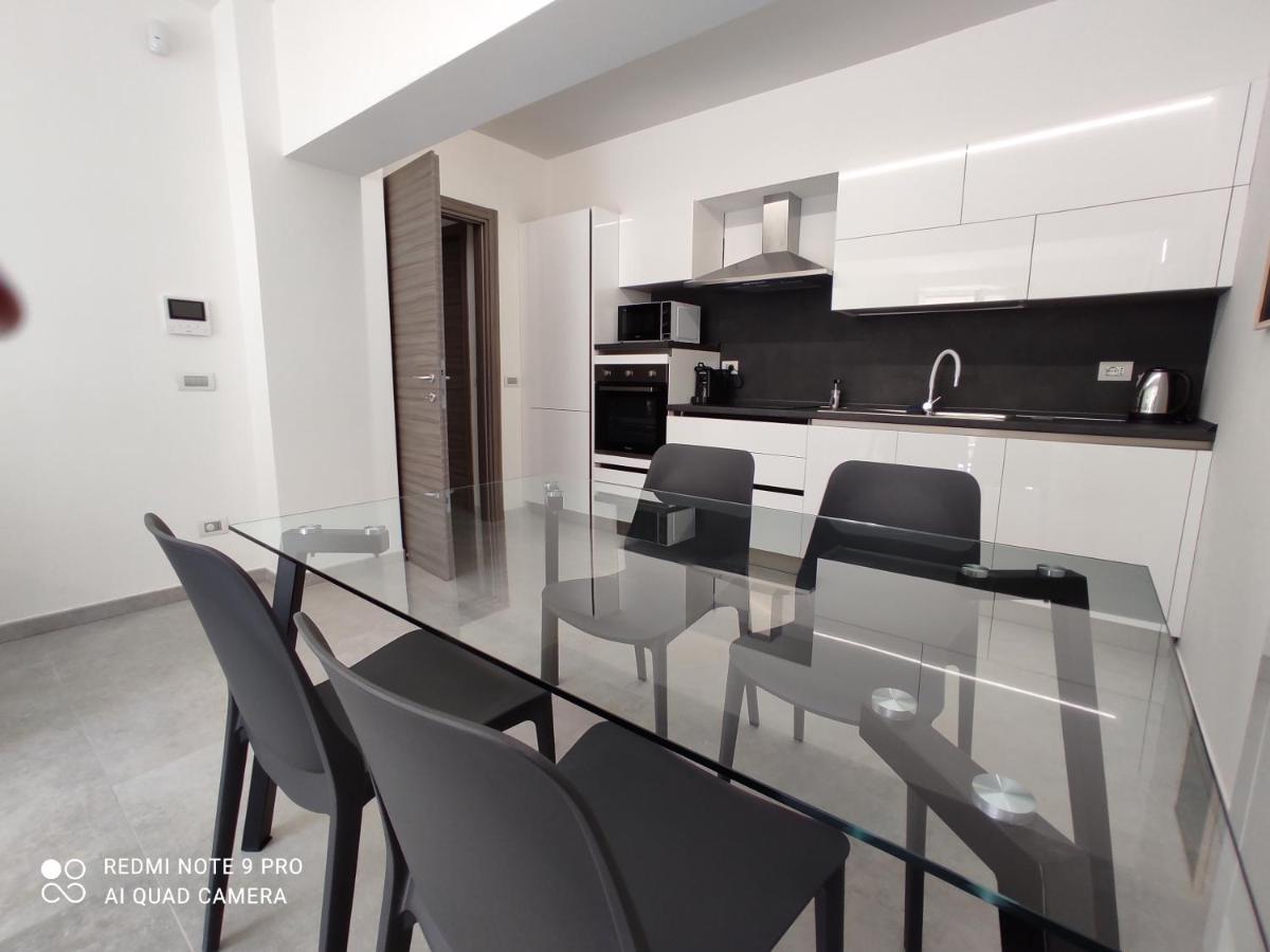 Pama Mar Apartment Imperia Bagian luar foto