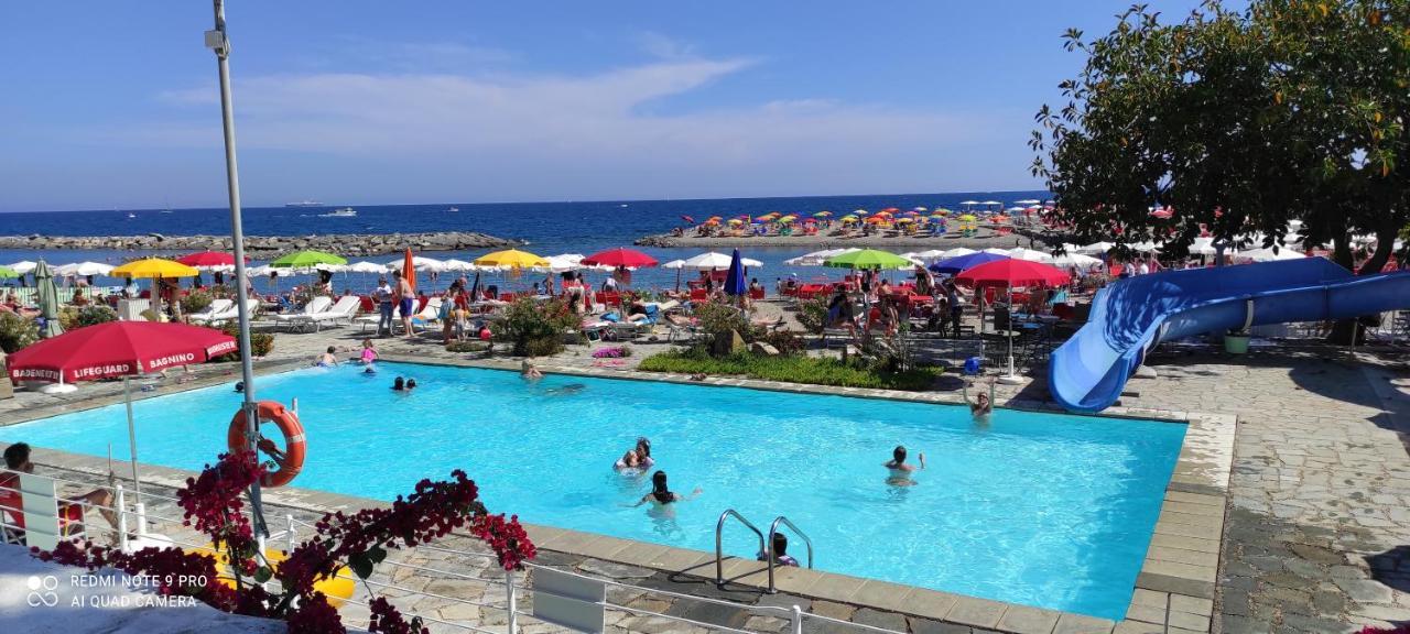 Pama Mar Apartment Imperia Bagian luar foto