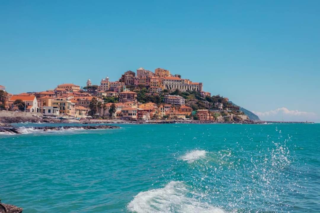 Pama Mar Apartment Imperia Bagian luar foto